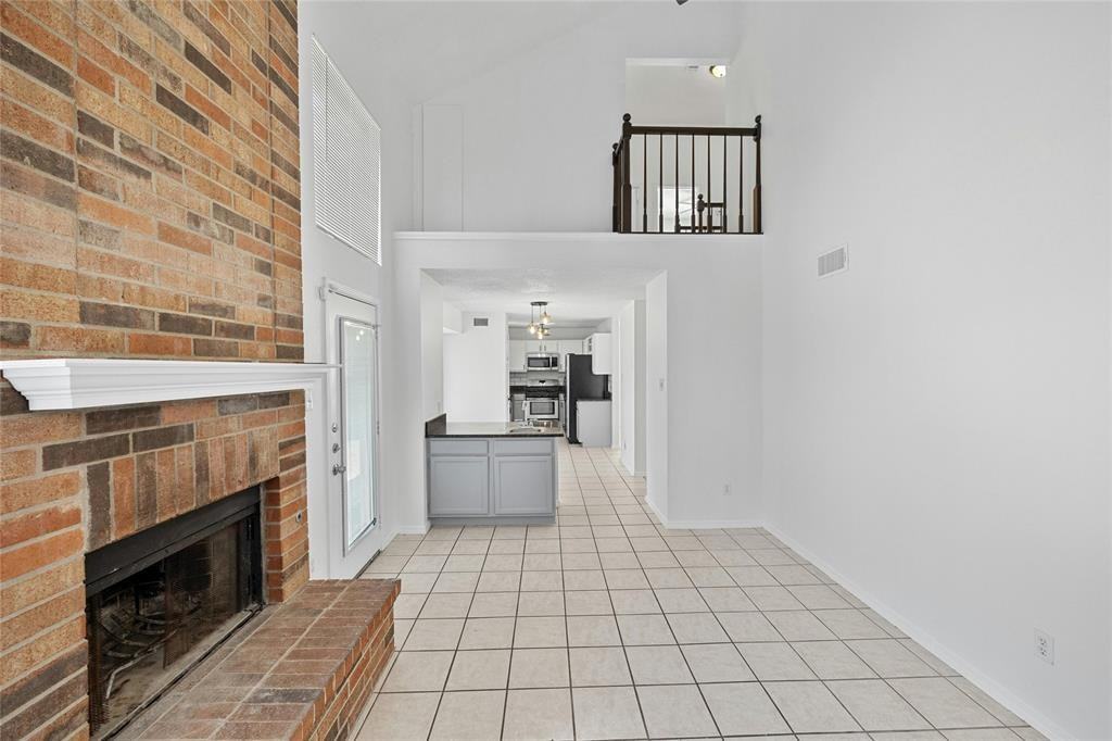 17101 Dashwood Creek Dr - Photo 3 of 8