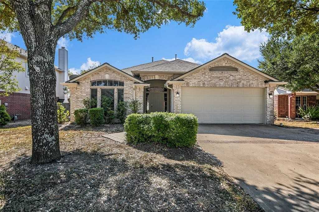 17902 Quitman Mountain Way - Photo 2 of 8