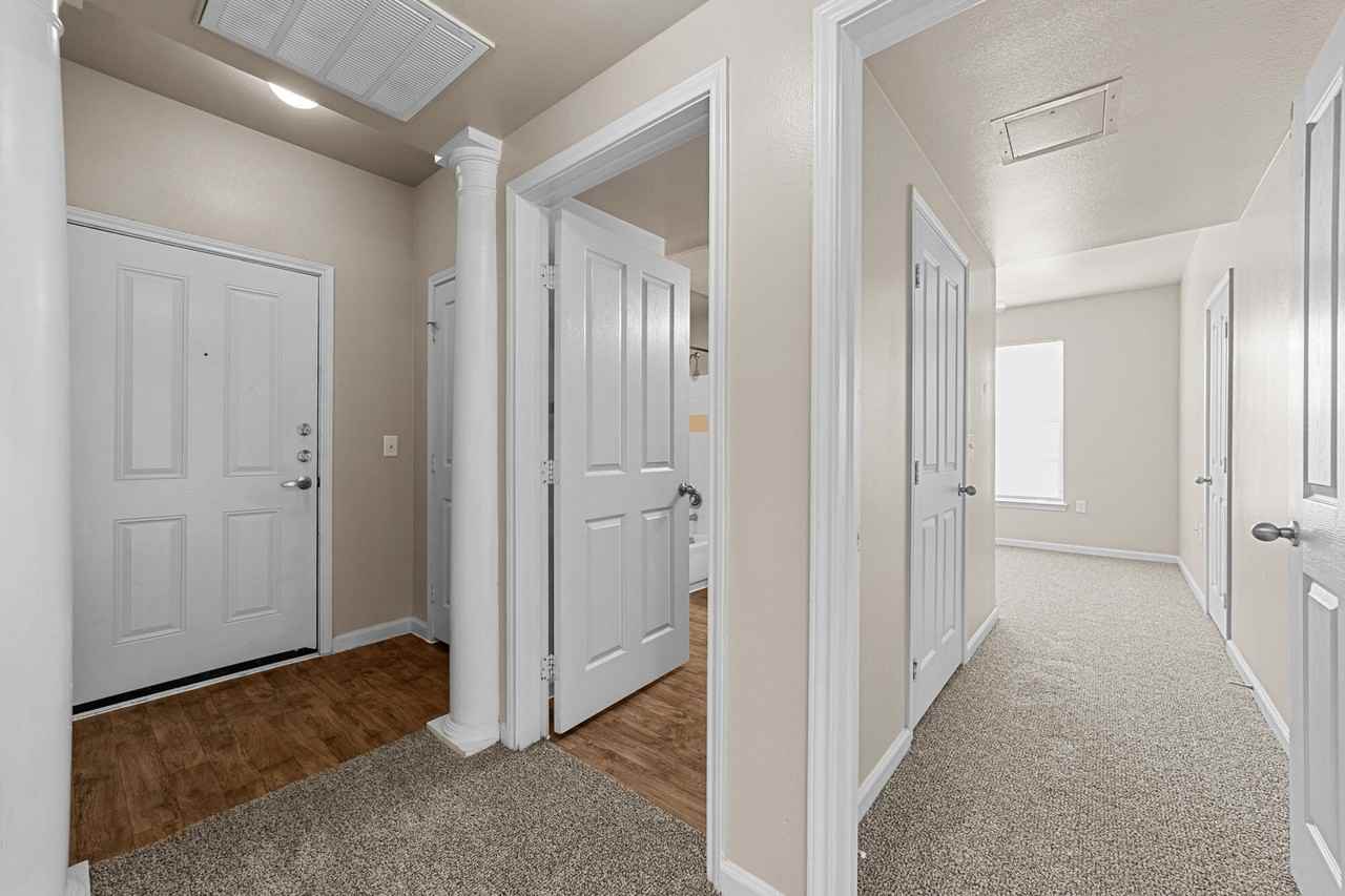 Bella Vista - Photo 5 of 50