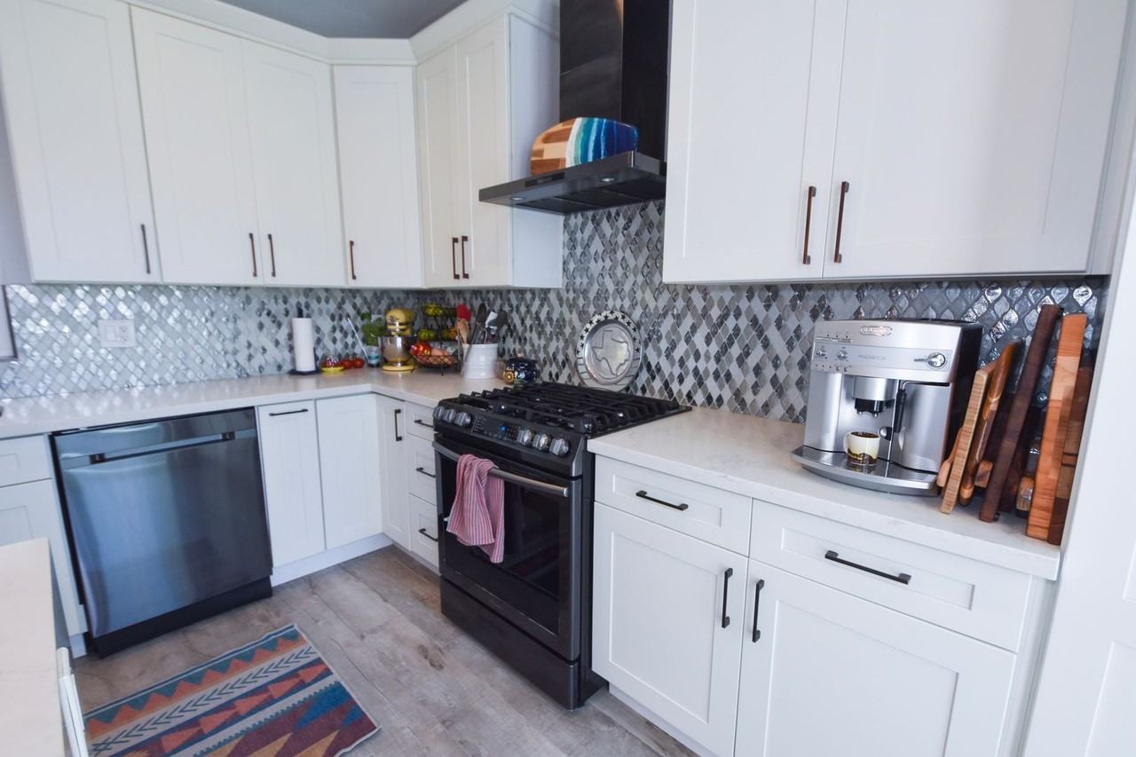 269 Evergreen Ave - Photo 5 of 26
