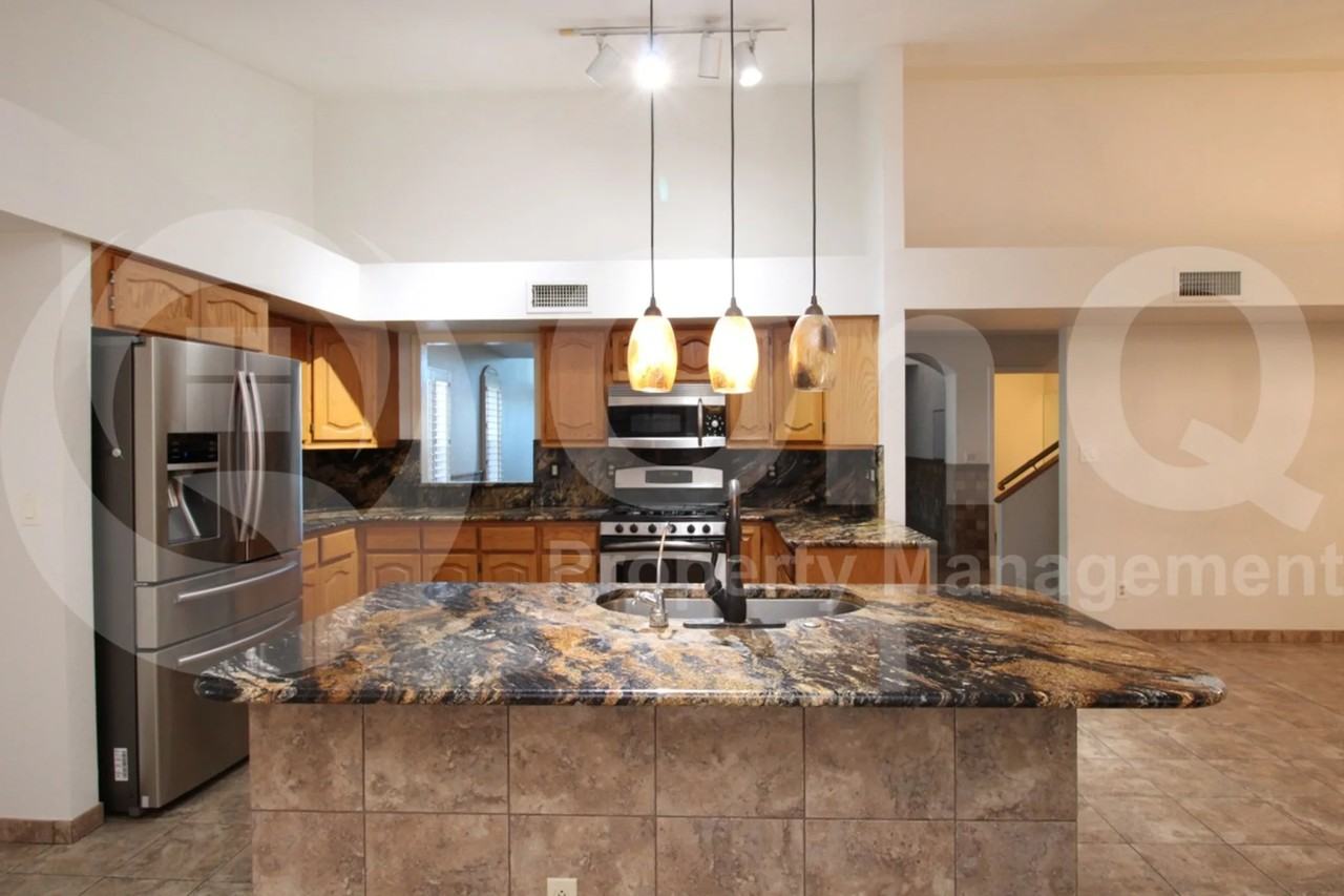 17002 S 34th Pl - Photo 3 of 33