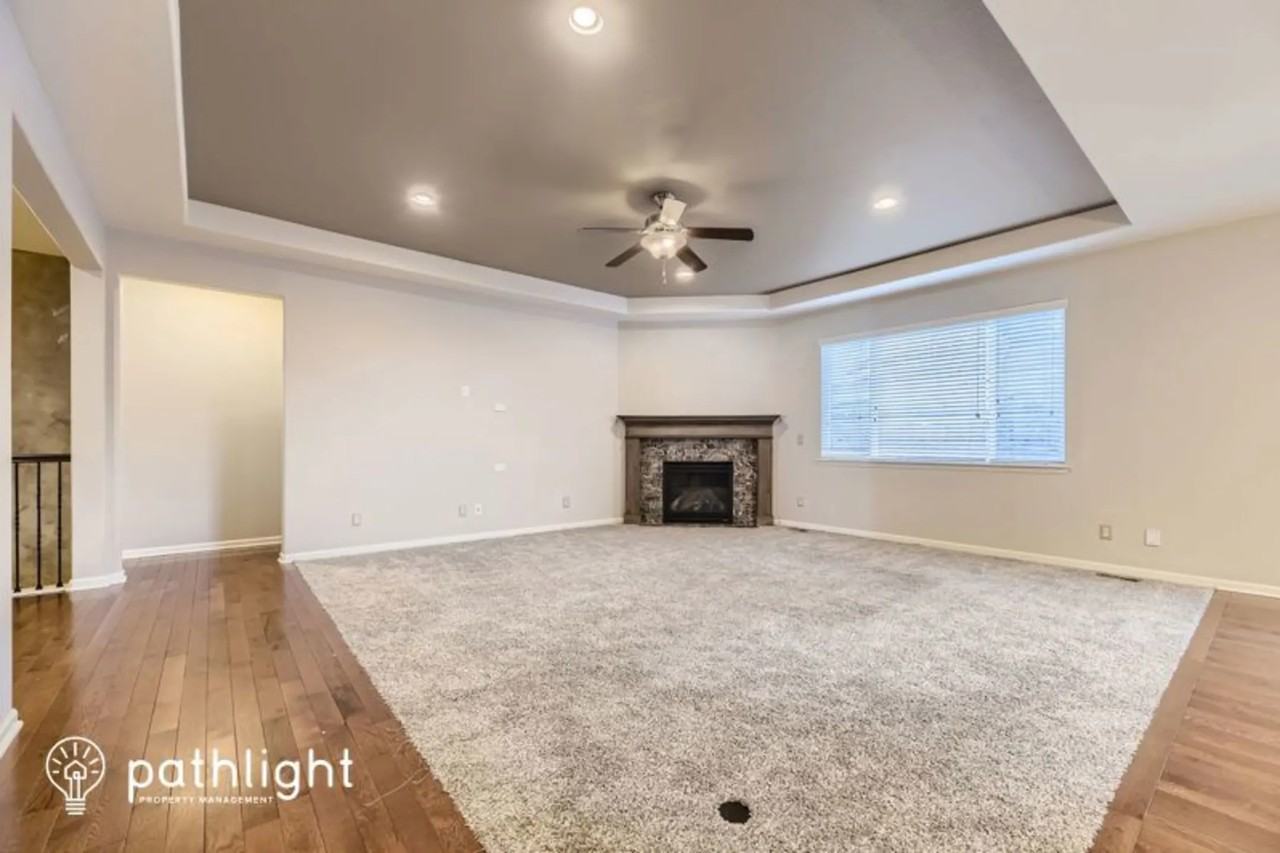 2465 Mccracken Ln - Photo 2 of 25