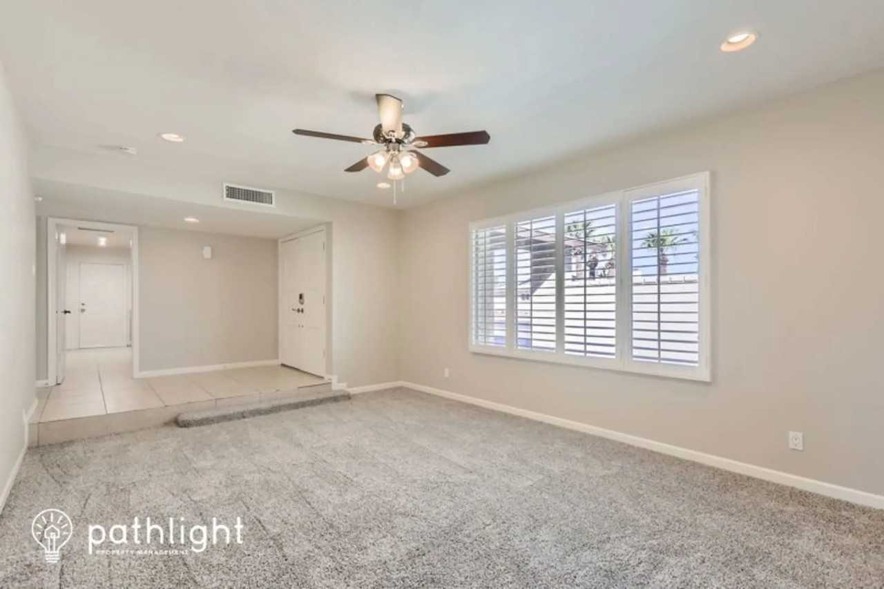 14028 N 36th Ave - Photo 3 of 19