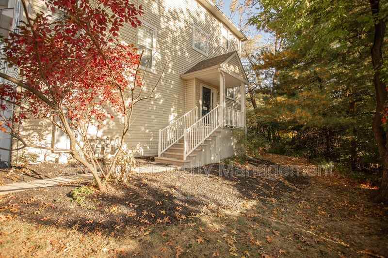 7706 Juniper Ln - Photo 2 of 50