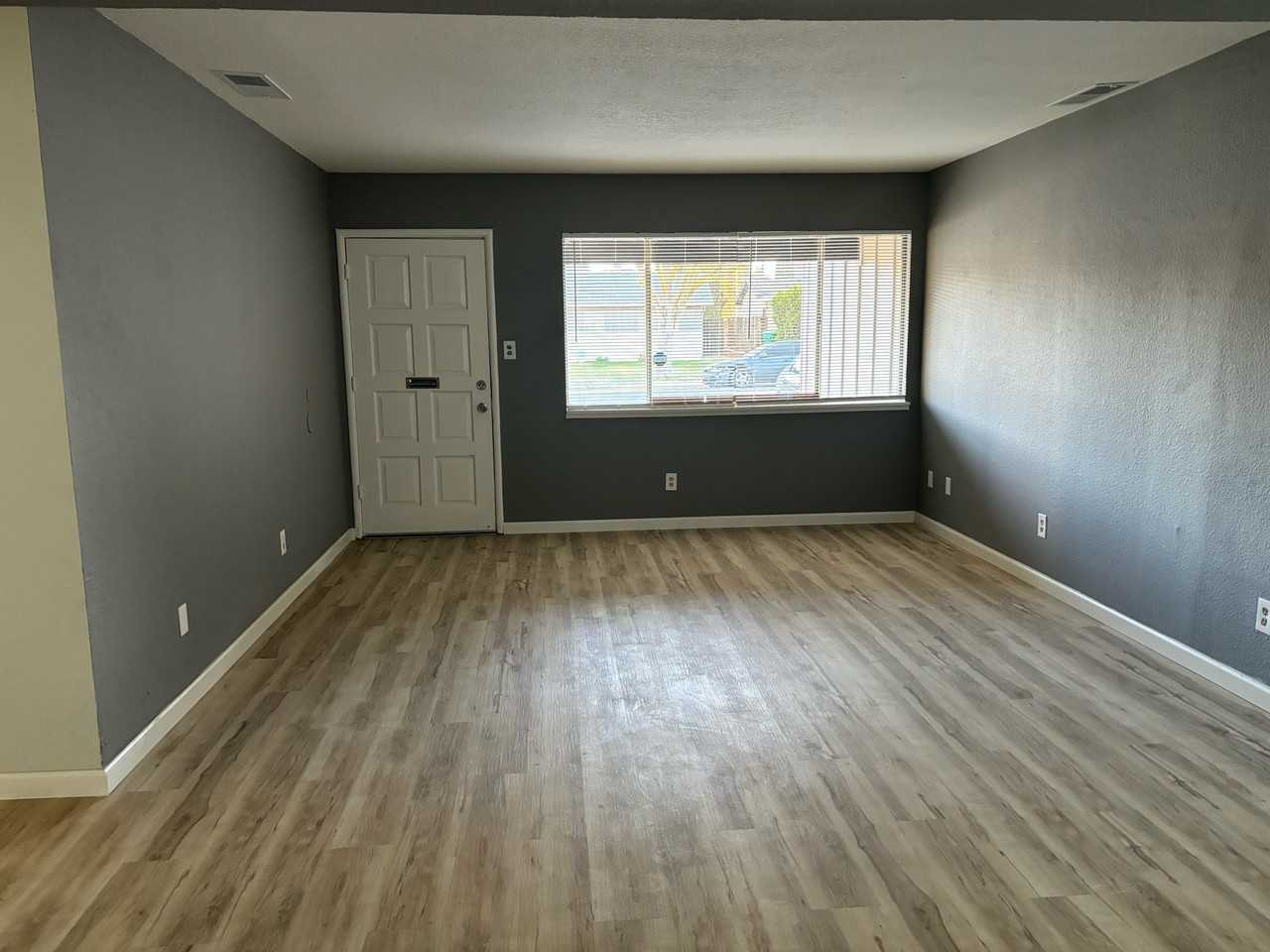 9127 Don Ramon Dr - Photo 3 of 15