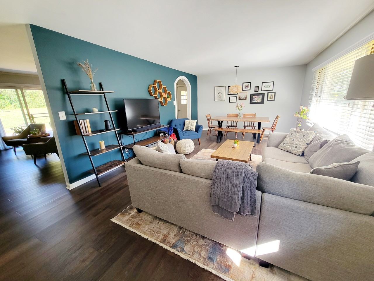 1517 Basewood Dr - Photo 3 of 47