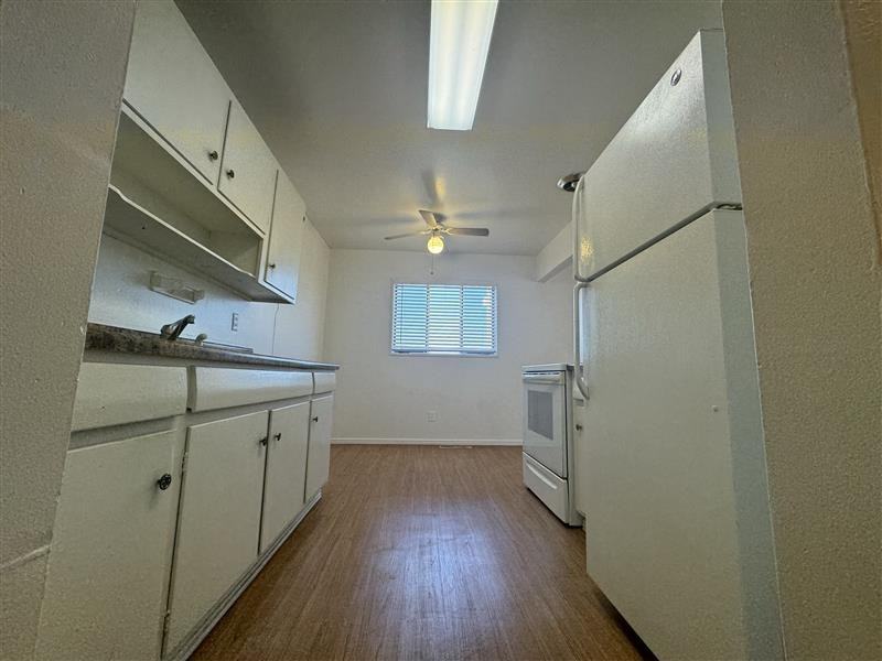 4600 Zuni Rd Se - Photo 3 of 16