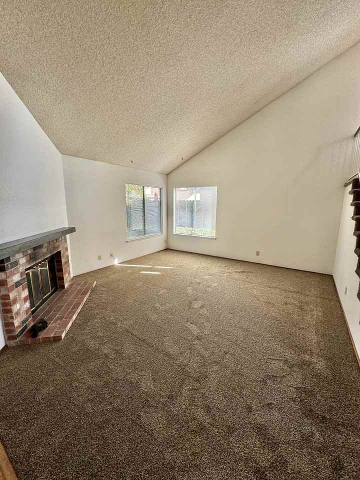 1249 Fall Creek Way - Photo 3 of 21