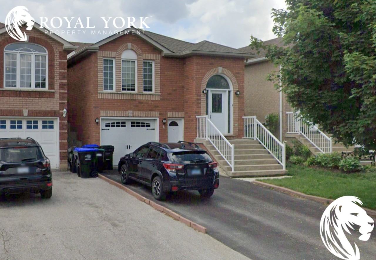 2-4 Smith Street, Bradford, Ontario L3Z 3C9 - Photo 2 of 14