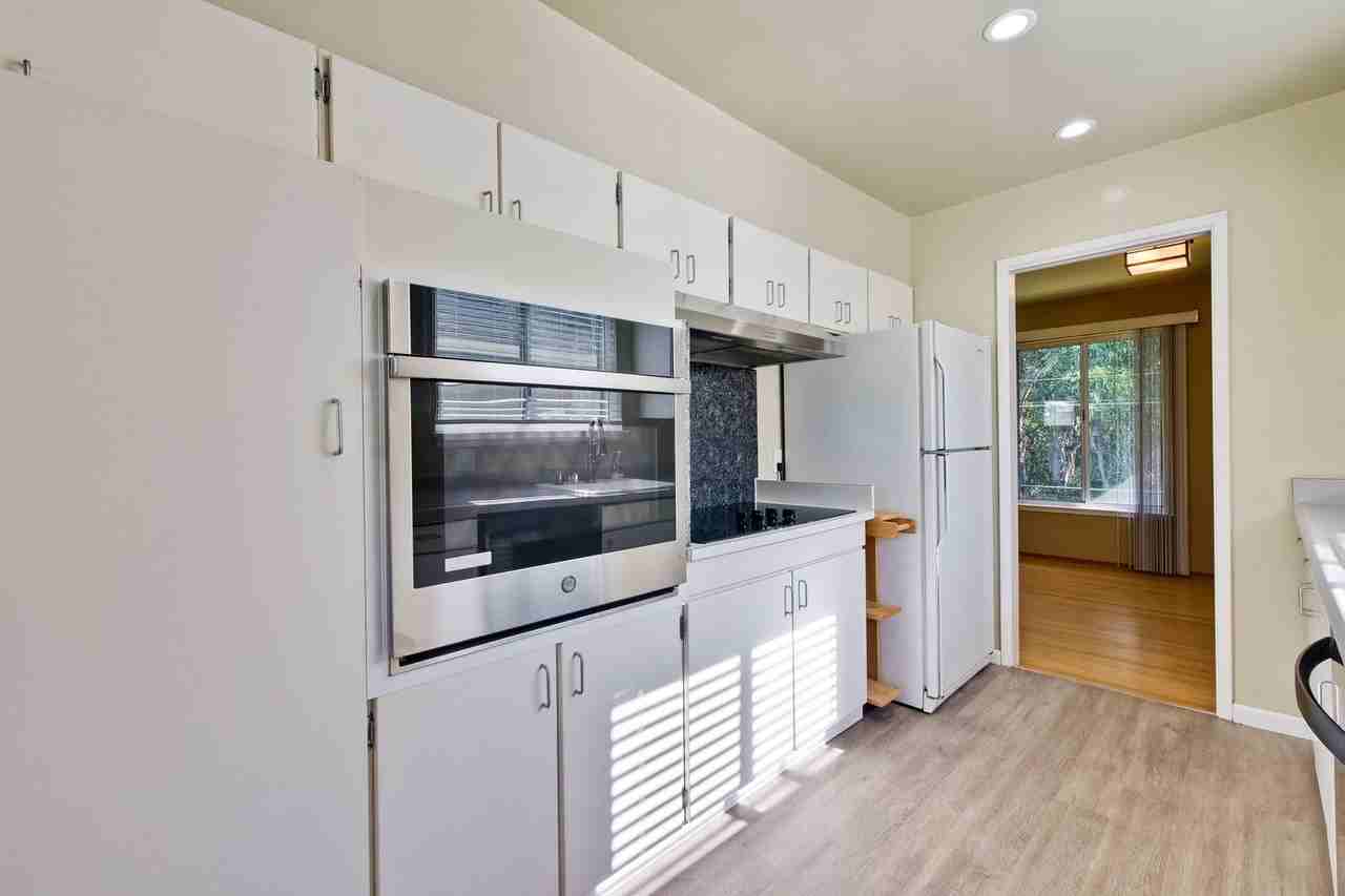 2329 Trenton Dr - Photo 3 of 27