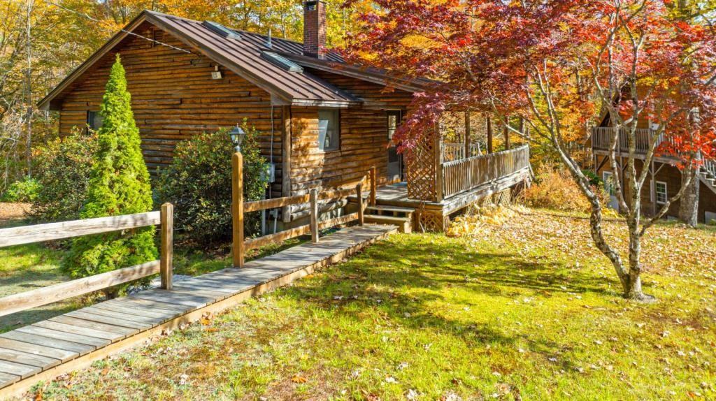 441 Peabody Pond Rd - Photo 2 of 41