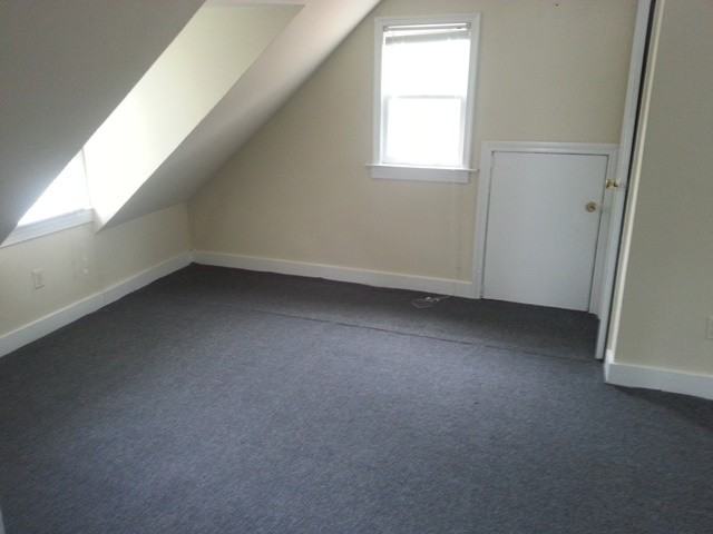 122 Green Acres Ave - Photo 3 of 4