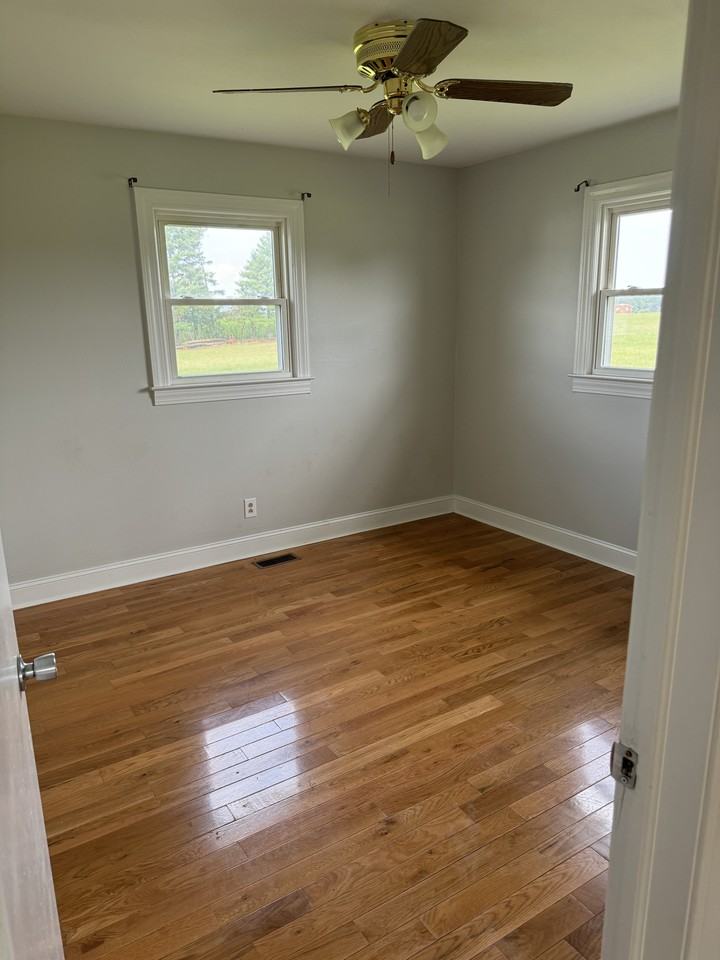 4727 Sawmills School Rd - Photo 6 of 13