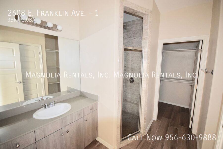 2608 E Franklin Ave #1 - Photo 6 of 10