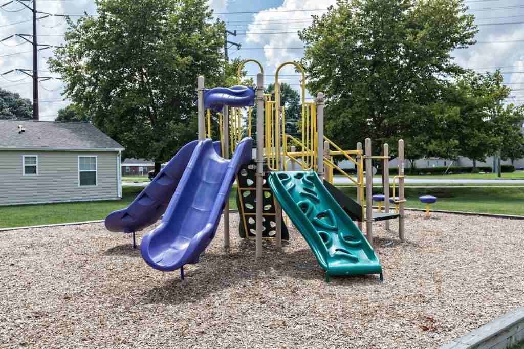 Campostella Commons - Photo 3 of 20