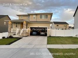featured image of 2548 N Yarrow Cir