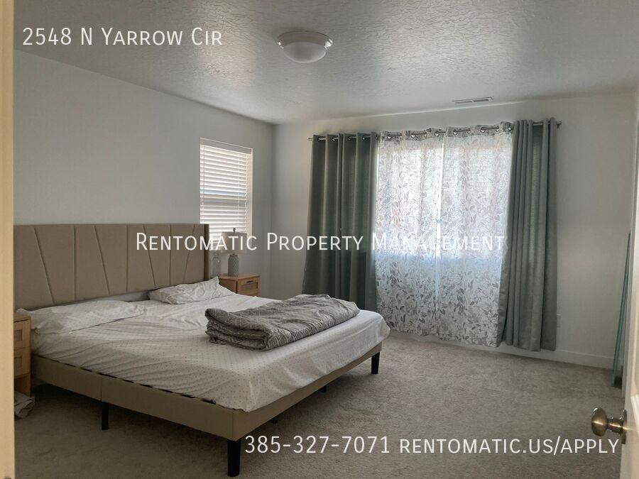 2548 N Yarrow Cir - Photo 7 of 32