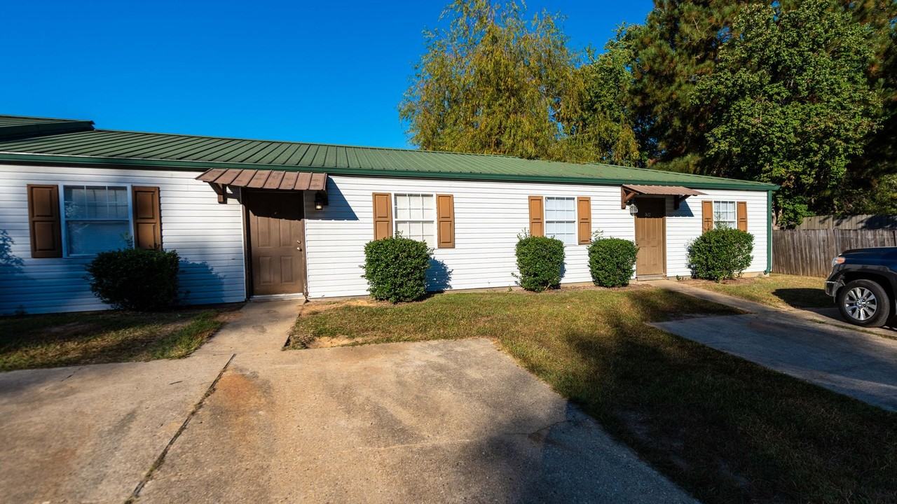 Emerald Village Apartment Homes - Photo 2 of 12