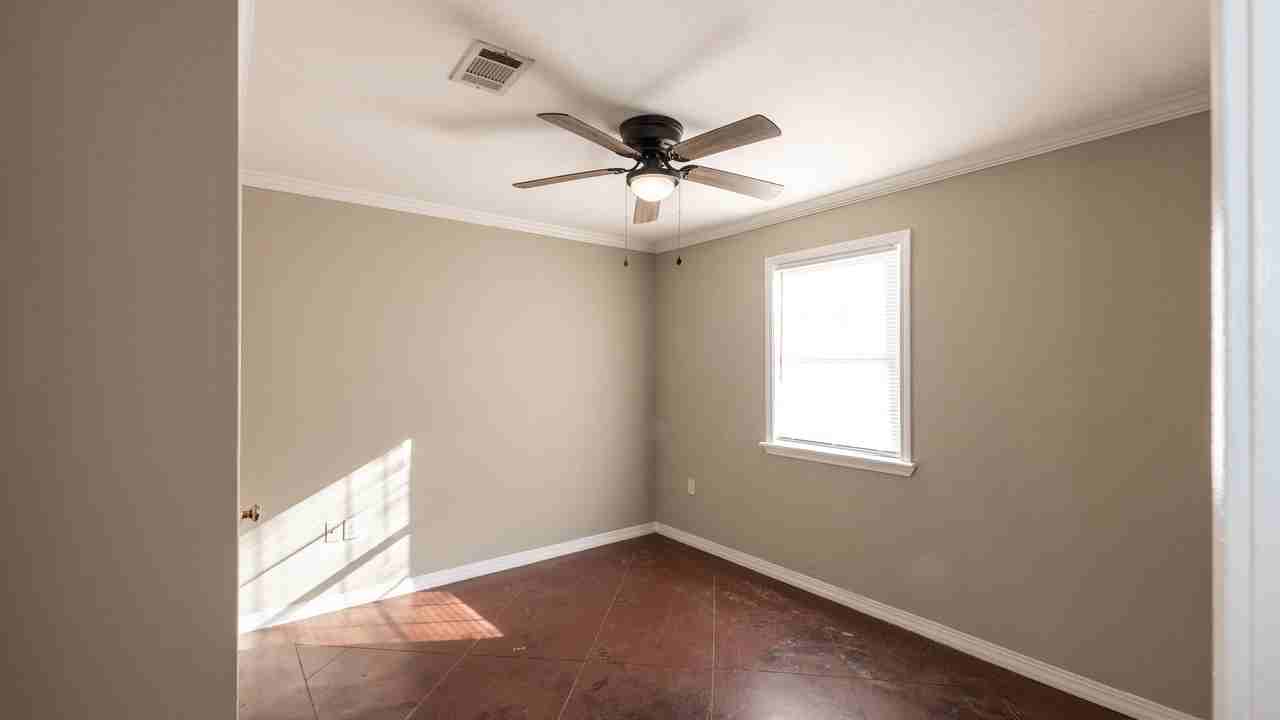 Emerald Village Apartment Homes - Photo 6 of 12