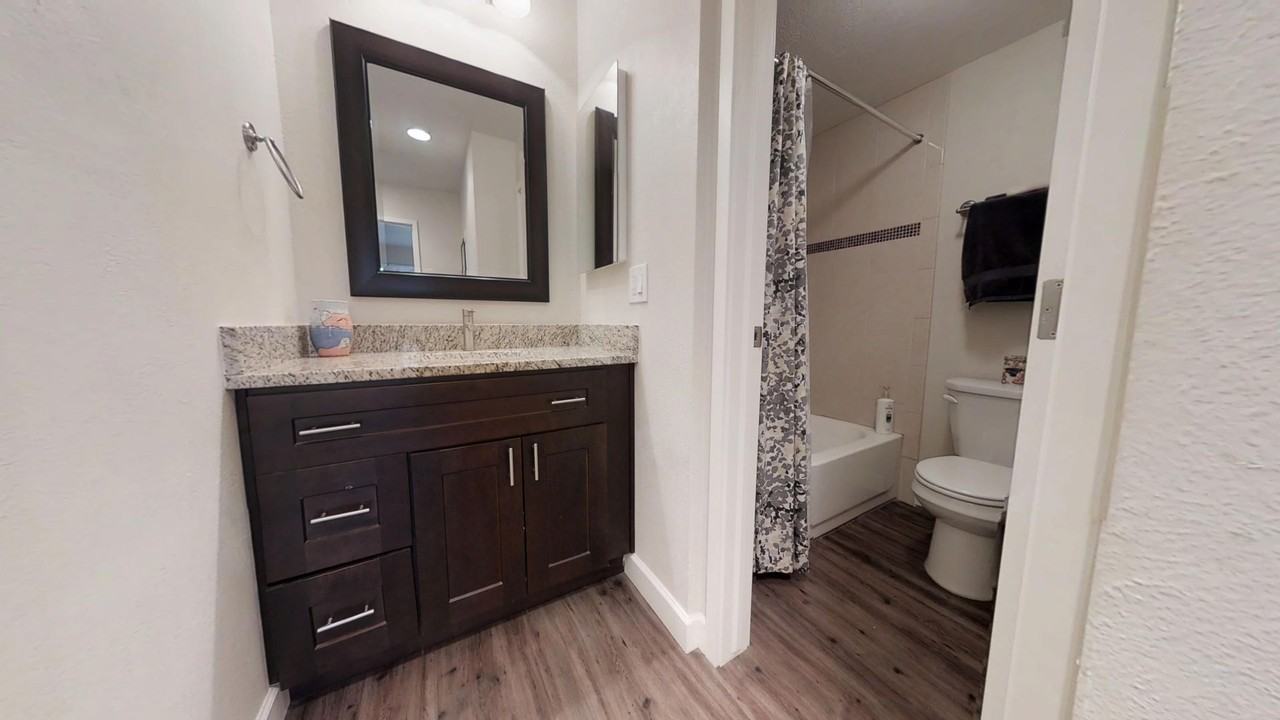15 So. Clarkson St. - Photo 5 of 19