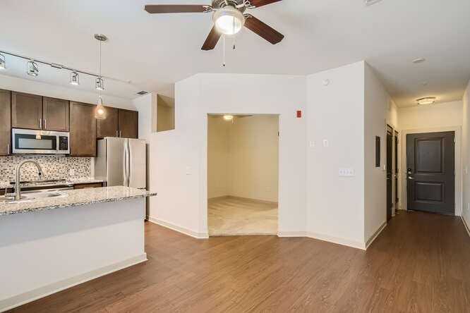 West 46th Apartments - Photo 3 of 32