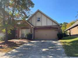 featured image of 272 Oxmoor Pl