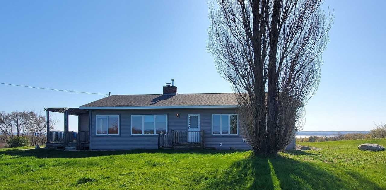 12586 Center Rd - Photo 2 of 17