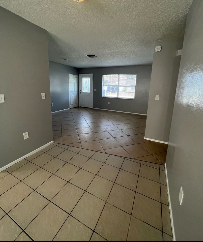 5031 Lillilea Ln - Photo 6 of 12