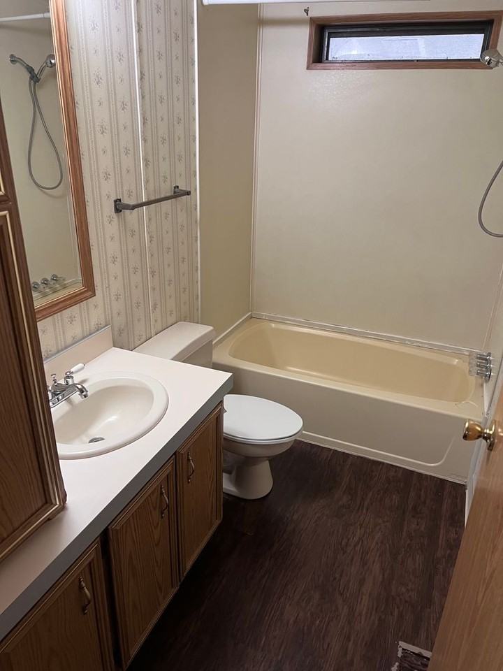 22195 Vallotton Ln - Photo 6 of 34