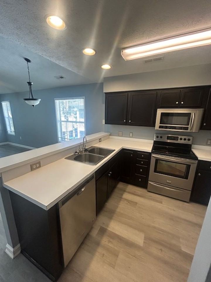 525 White River Drive #20I - Photo 6 of 26