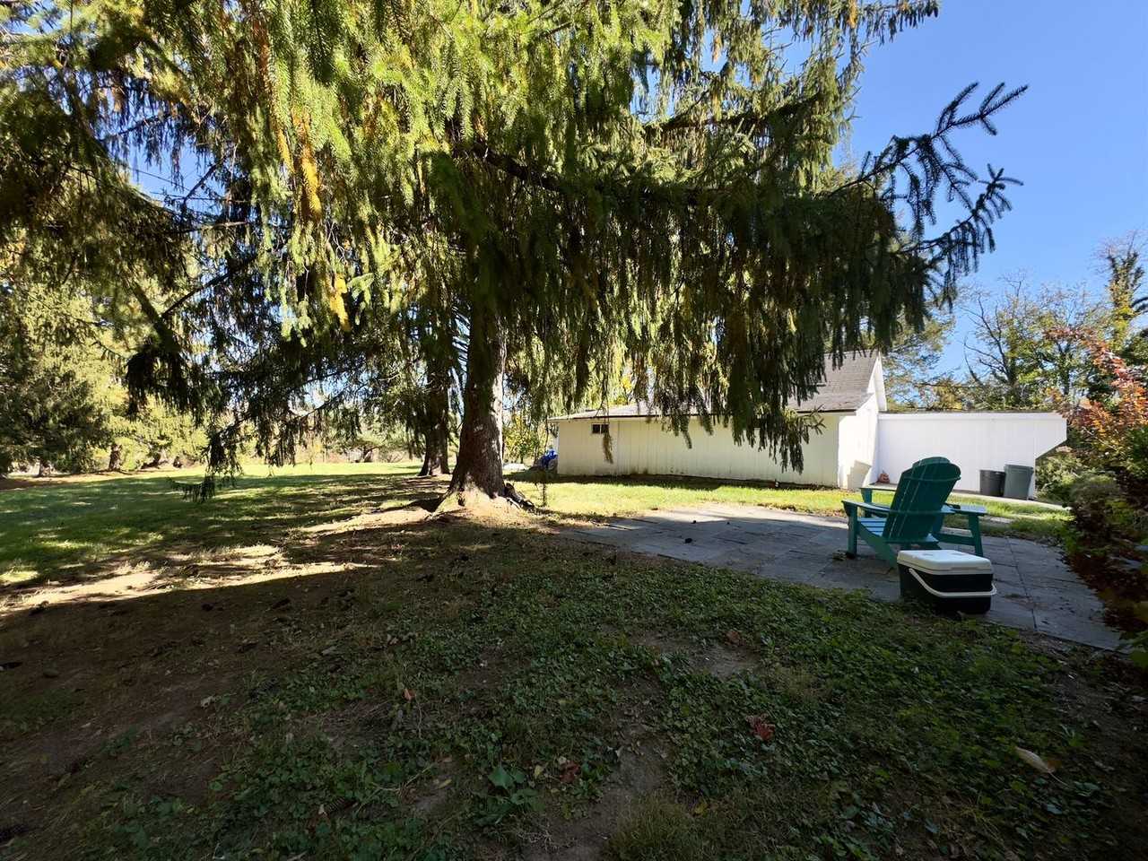 15109 Priceville Rd - Photo 2 of 32