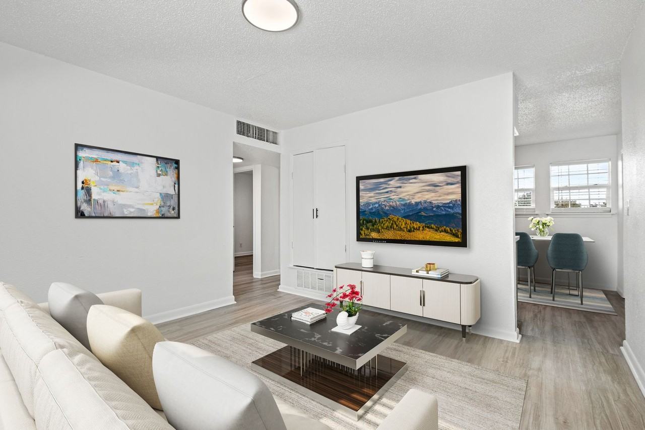 Midpoint on Wilshire - Photo 3 of 32