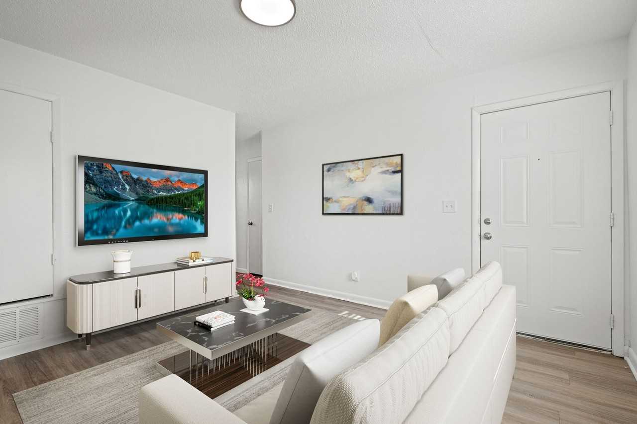 Midpoint on Wilshire - Photo 5 of 24