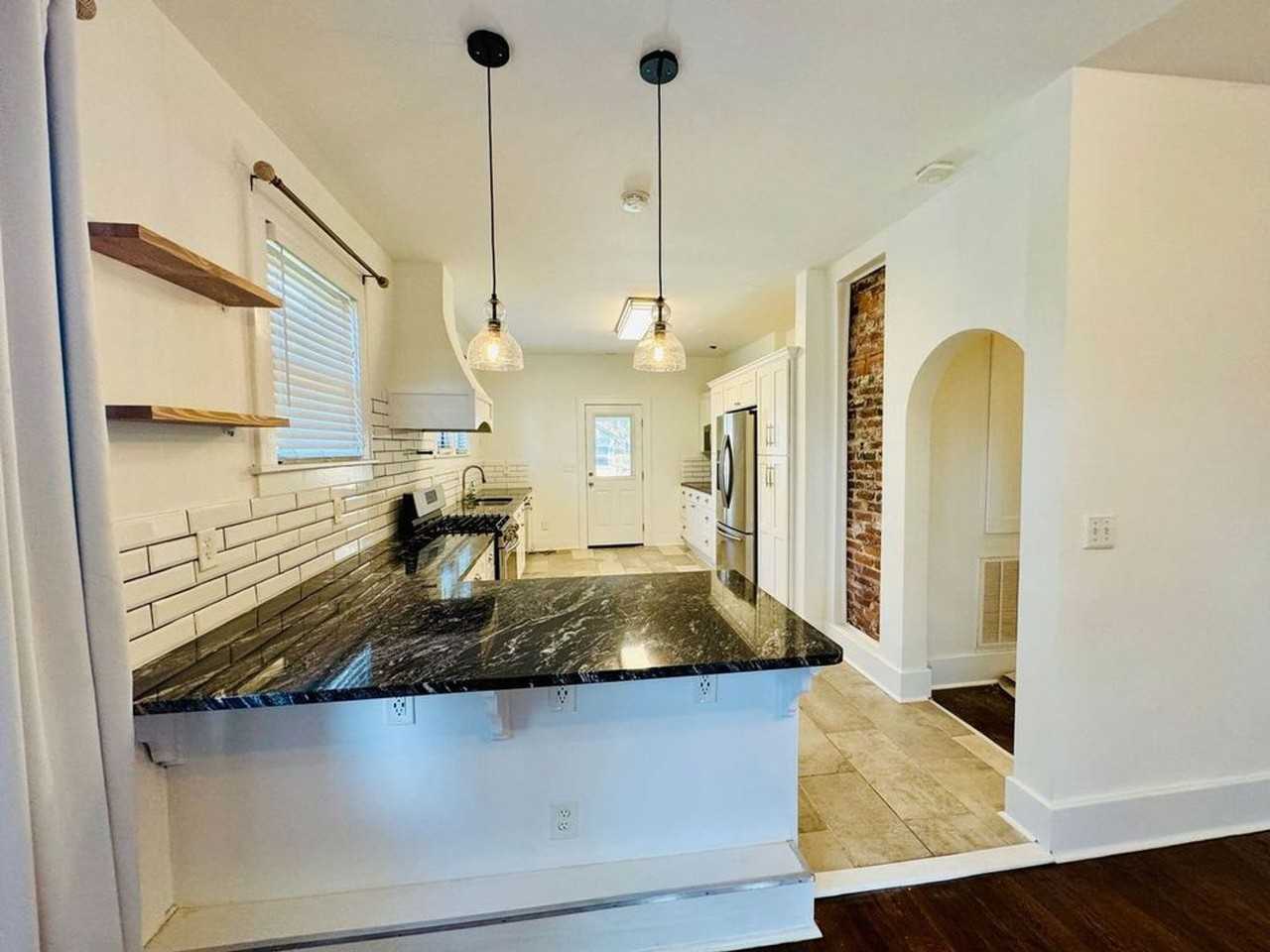 308 E 54th St - Photo 4 of 26