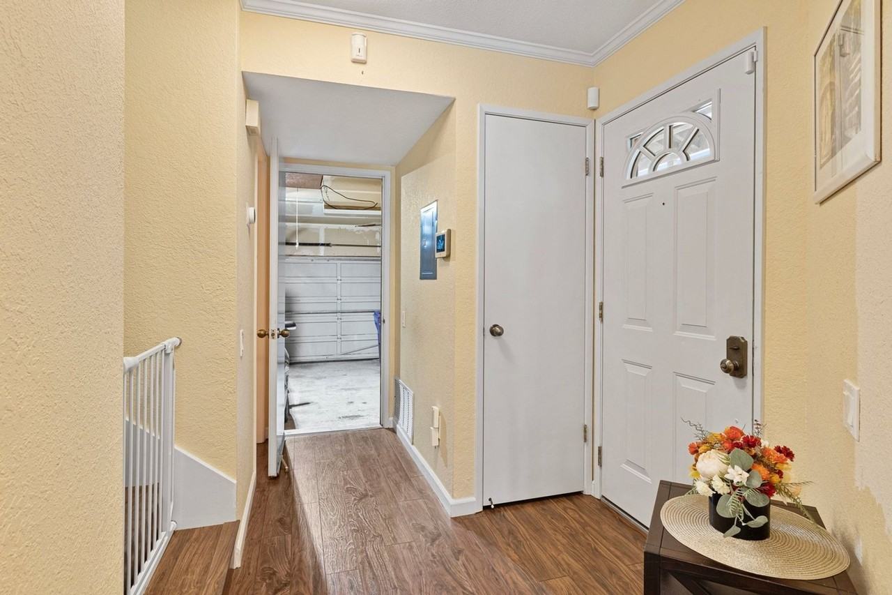 354 N Wildwood - Photo 2 of 18