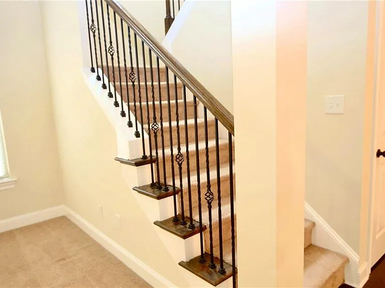 625 Highbranch Cir #NA - Photo 5 of 17