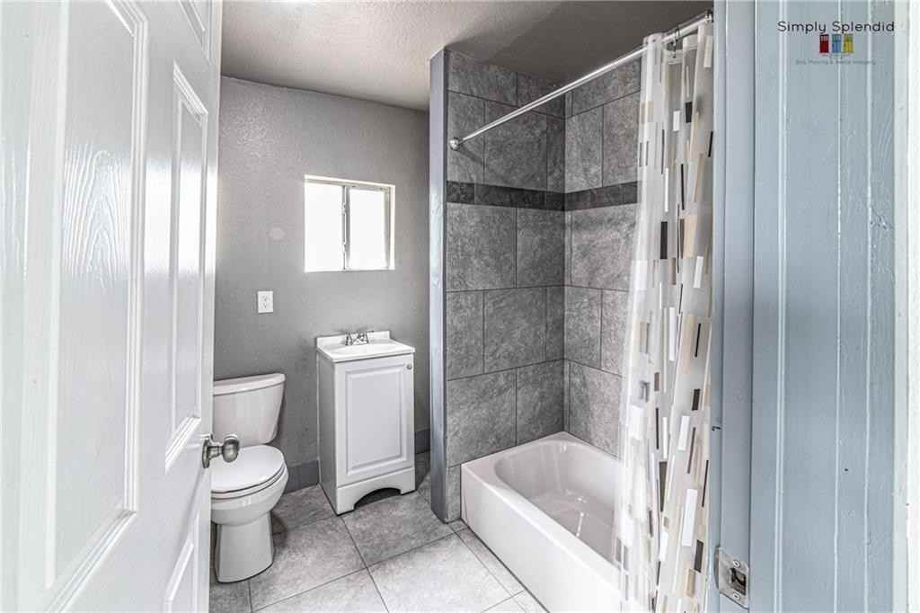 2103 Rosewood Ave #NA - Photo 2 of 8