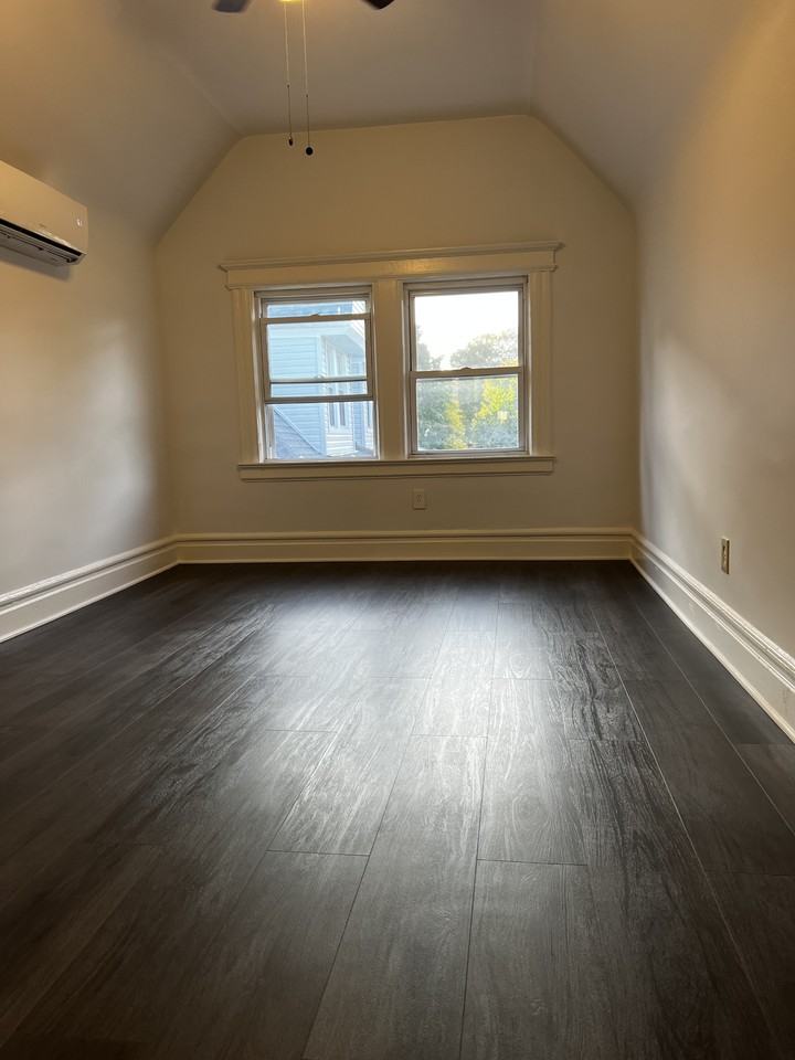 1162 S Orange Ave #5 - Photo 2 of 16