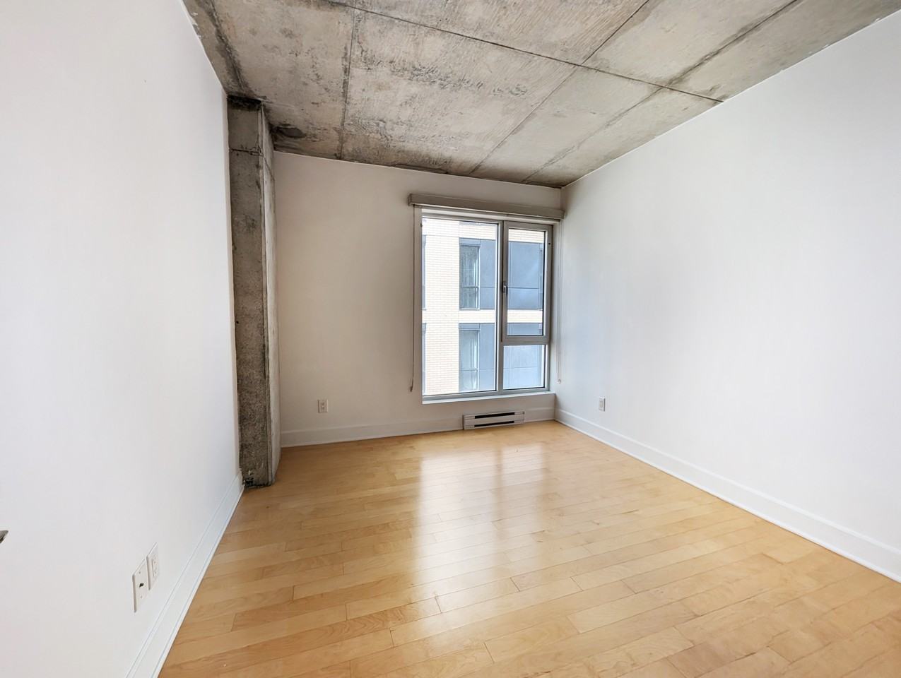 1045 Rue Wellington #712 - Photo 3 of 14
