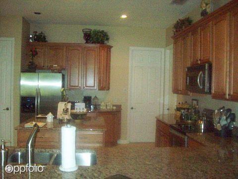 102 Elissar Dr - Photo 3 of 8