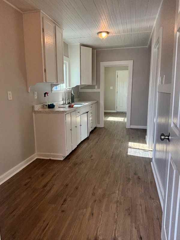 1709 Lucerne Ave - Photo 2 of 5