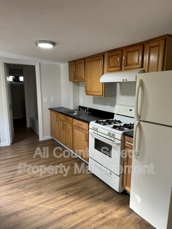 85 Groveland St #2 - Photo 2 of 21