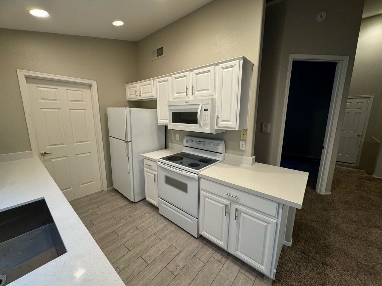 7520 East Earll Drive #47 - Photo 4 of 16