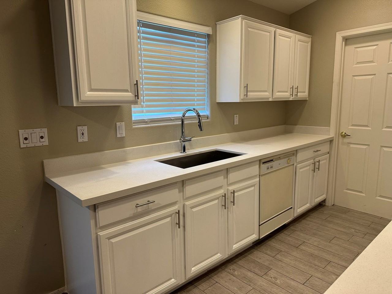 7520 East Earll Drive #47 - Photo 6 of 16