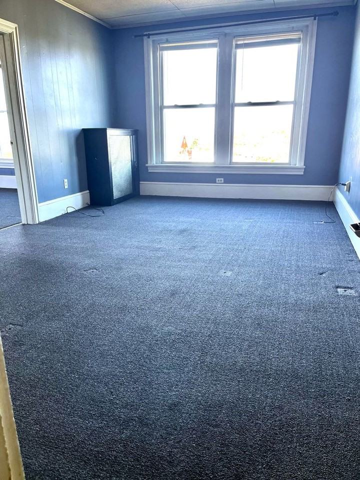 206 E King St - Photo 2 of 35