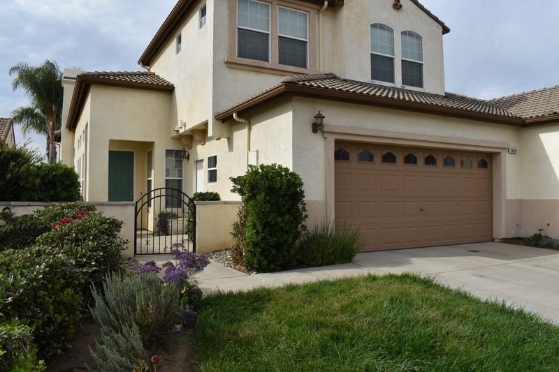 2820 Amalfi - Photo 2 of 44