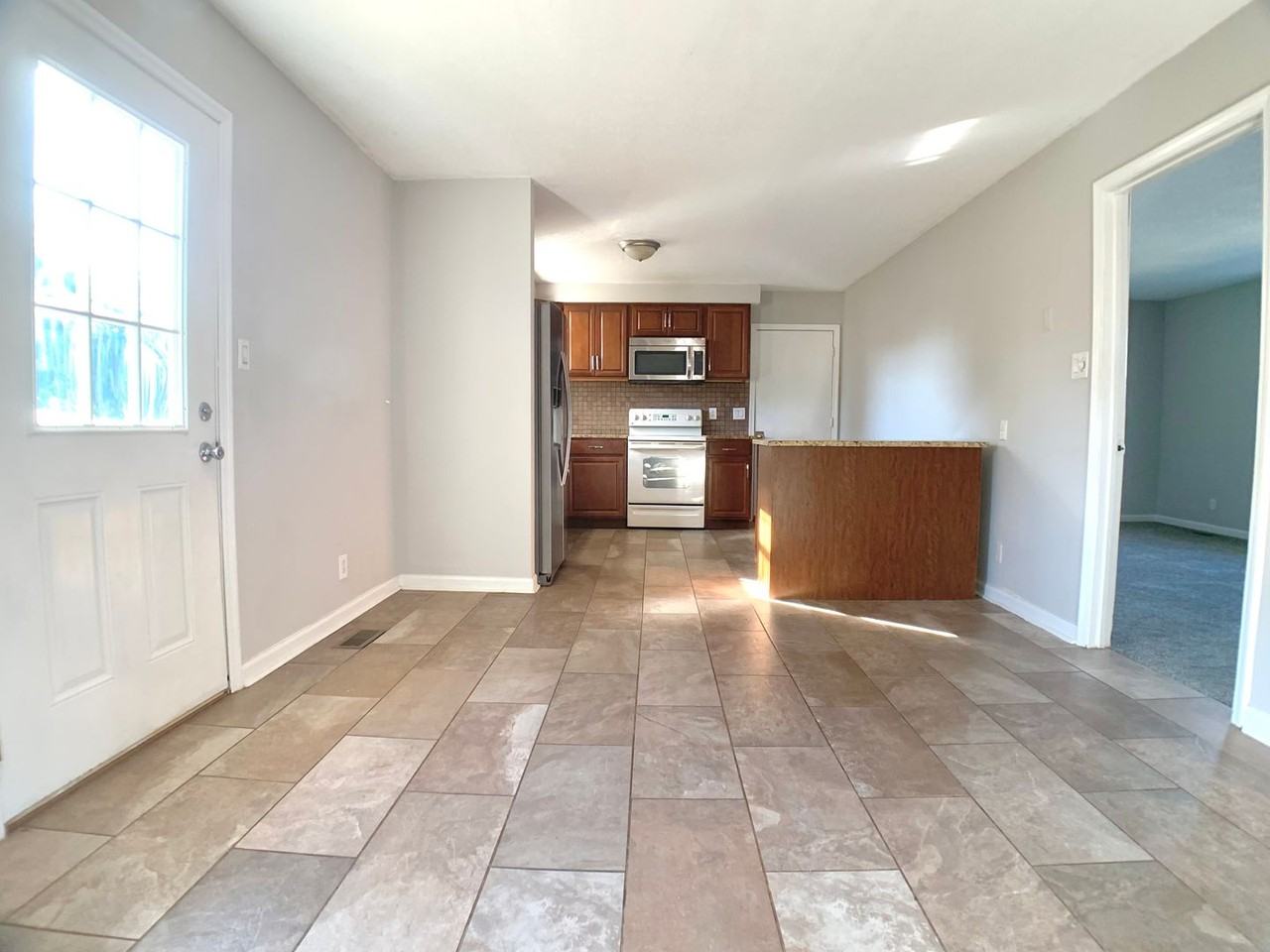 102 Nuthatch Cir - Photo 6 of 21