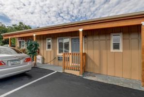 featured image of 1141 East Gurley Street