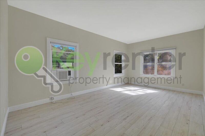 1119 Lochbrae Rd #1 - Photo 3 of 38