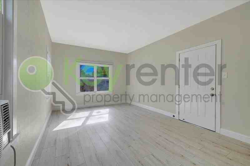 1119 Lochbrae Rd #1 - Photo 6 of 38
